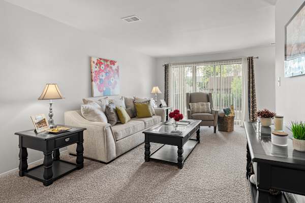 Knottingham Apartments property