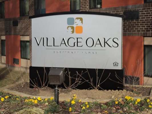 Village Oaks Apartments property