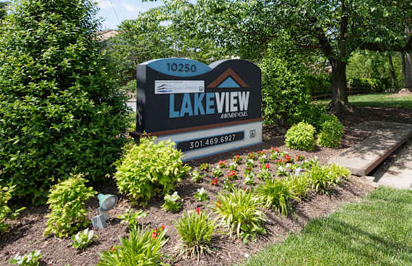 Lakeview House Apartments property