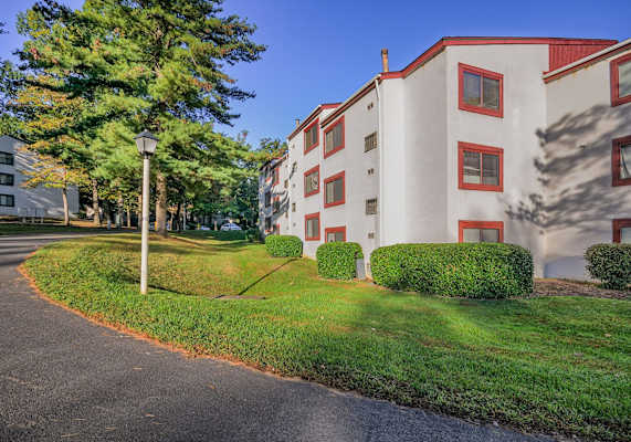 Stonegate Village Apts property