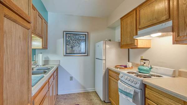 Chesterfield Square Apartments property