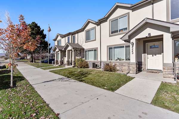 Carr Townhomes property