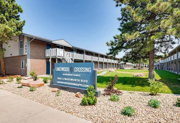 Lakewood Crossing property