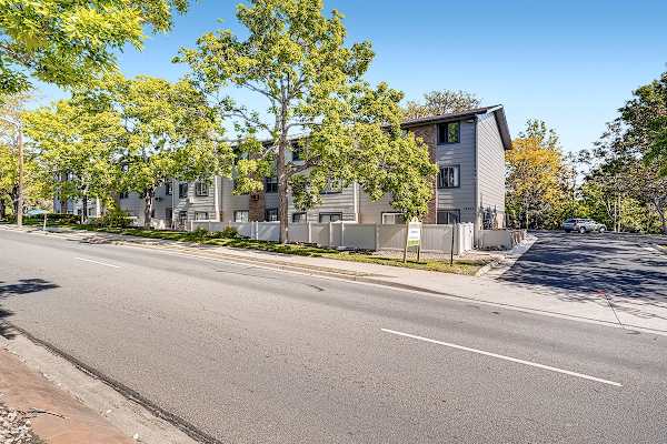 Ralston Oak property