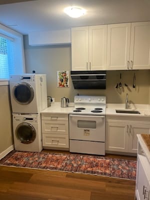 Surrey Suite (PID 3-2527) property