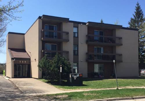 555 Albert St. W. property
