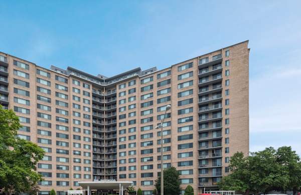 Sherwood at Southern Towers property