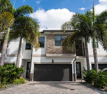 Aquabella property