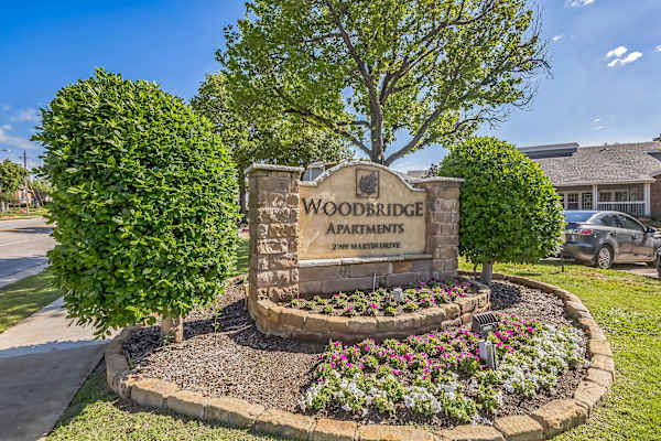 Woodbridge Apartments property