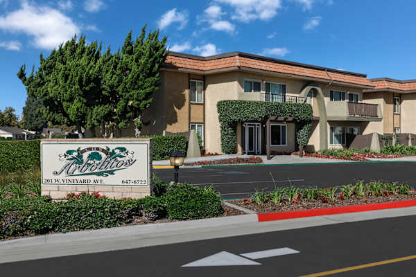 Los Arbolitos Oxnard Apartments property
