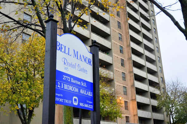 Bell Manor Apartments property