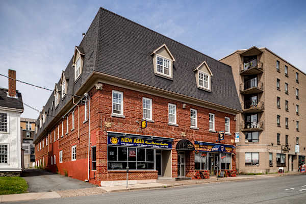 Acadia Suites property