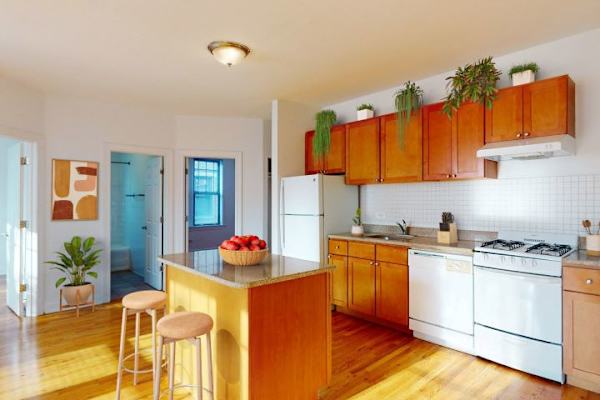 Woodlawn Court property
