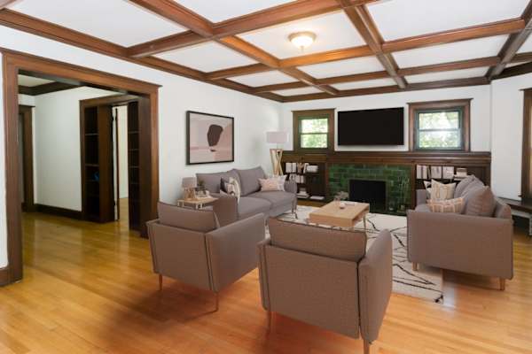 5700 S. Blackstone Avenue property