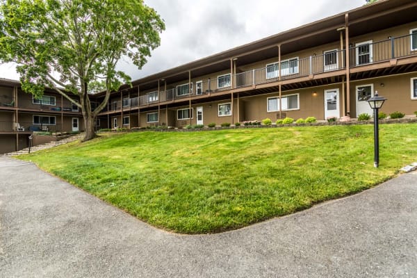 Woodridge Manor property