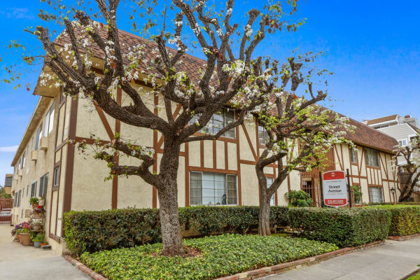 Stoner Avenue Apartments property