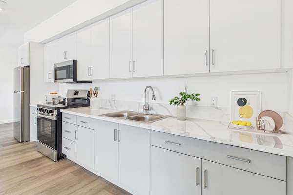 Diamante Apartment Homes property