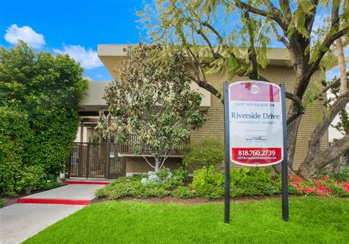 Riverside Drive Apartments property