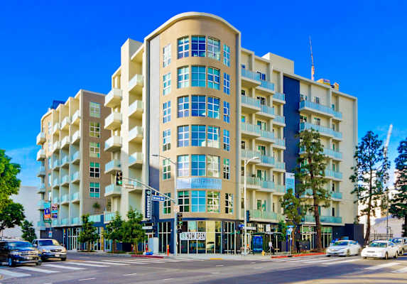 E On Grand property