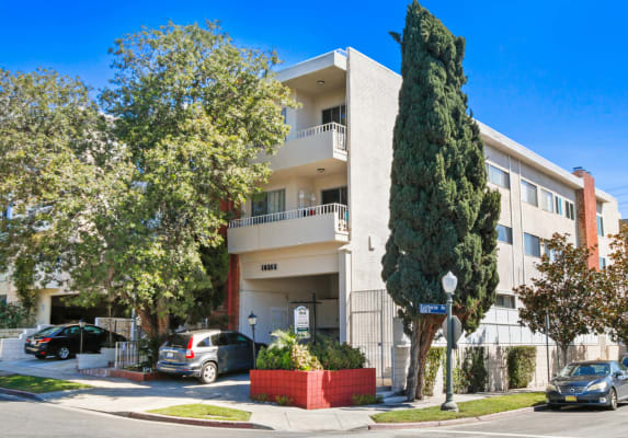 Eastborne Avenue Apartments property