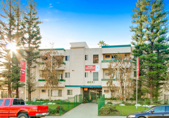Sepulveda Manhattan Apartments property