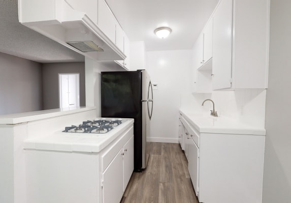 Park Vanowen Apartments property
