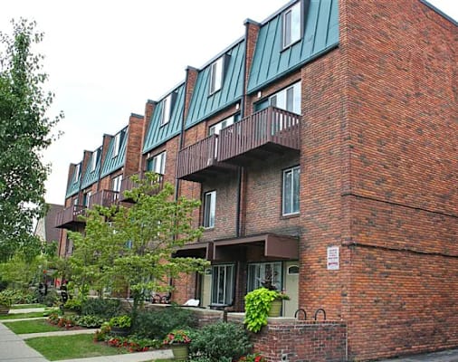 1224 Washtenaw Ct property