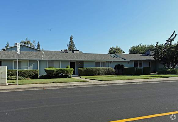 Creekside South Apartments property