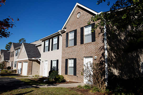 Longhill Pointe Apartments and Townhomes property