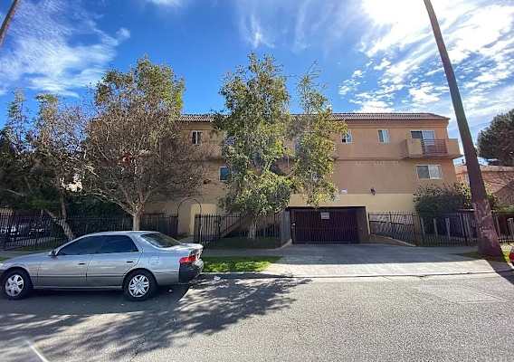 14740 Erwin St. property