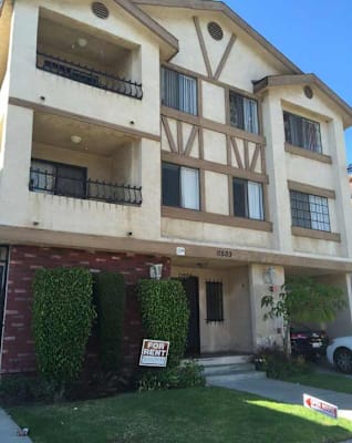11503 Menlo Ave. property