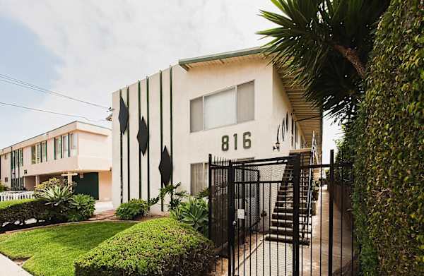 816 N. Victor Ave. property