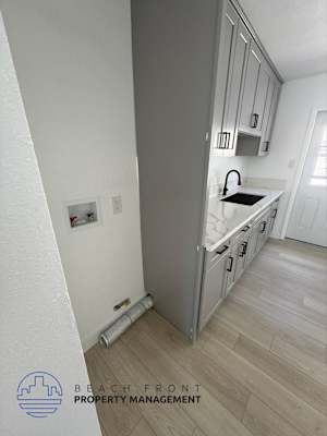 5776 Rostrata Avenue property