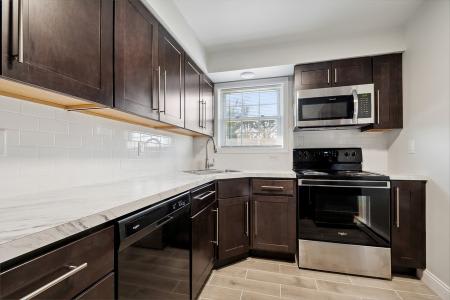Washington Arms Apartments property