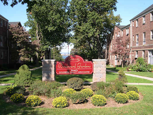 Boulevard Gardens property