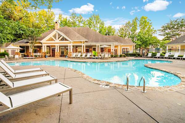 Highlands Apartment Homes property