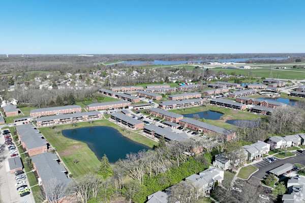 Spinnaker Court property