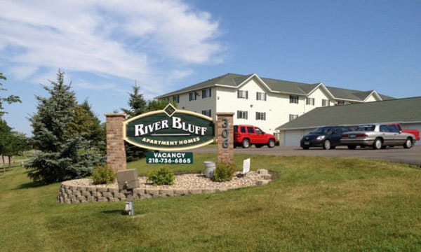 River Bluff Apartments property
