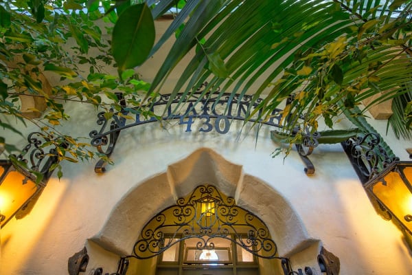 Villa Cintra property