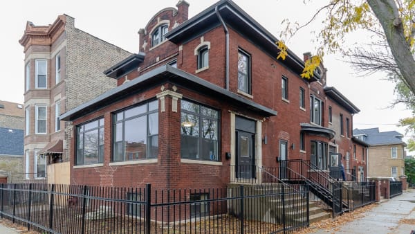 2325 S California Avenue property