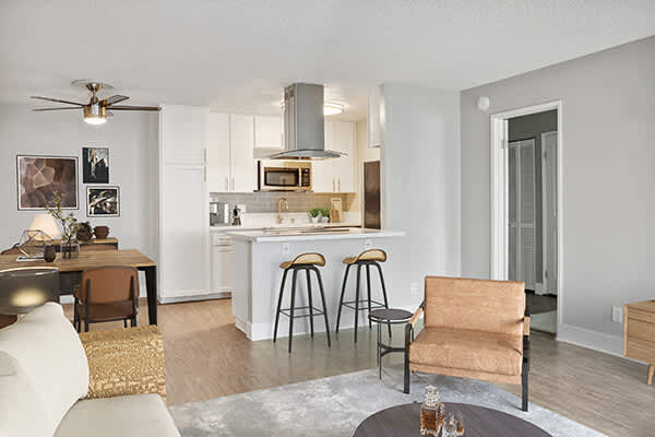 Cove La Mesa property