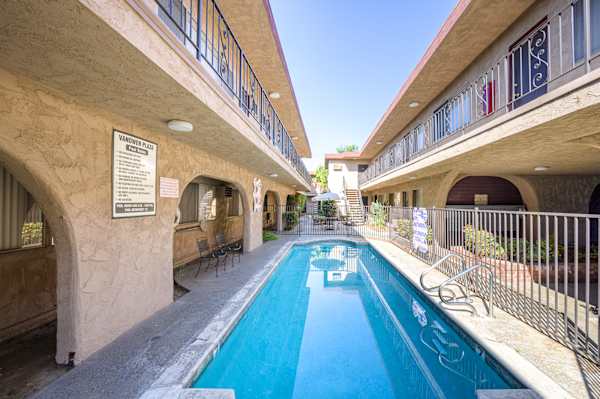 Vanowen Plaza property