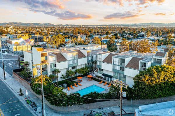 Windward Village Apartments property