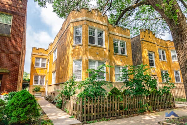 3228 N. Hamlin Ave. property