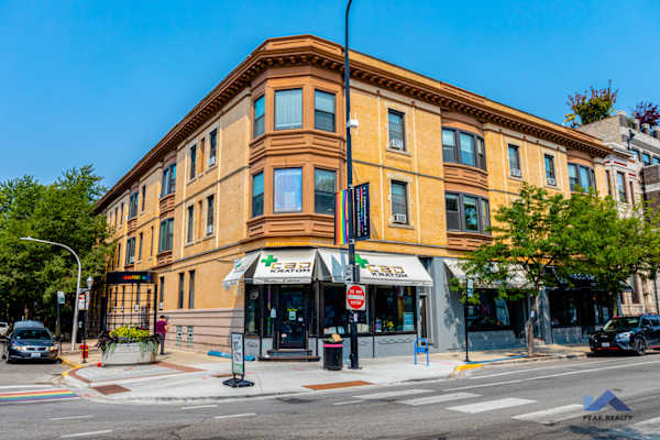 3434-38 N. Halsted St./804-10 W. Newport Ave. property
