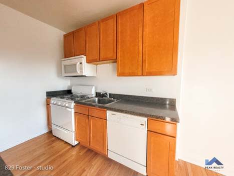 829 Foster St. property