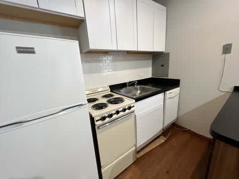 2717 N. Hampden Ct. property
