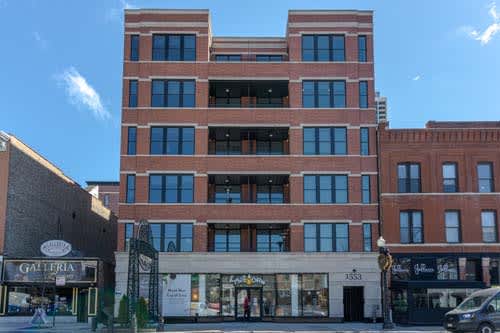 1553 N. Wells St. property