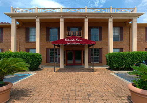 Colonial Manor property