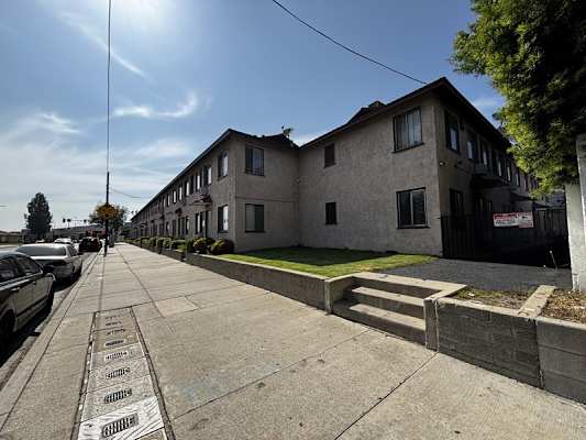 Azusa Metro Apts property